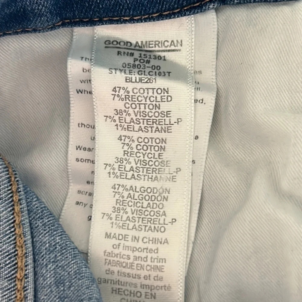 Good American SoftTech straight ankle jeans size 27